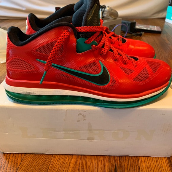 Nike Lebron 9 Low Liverpool Shoes - Picture 2 of 8